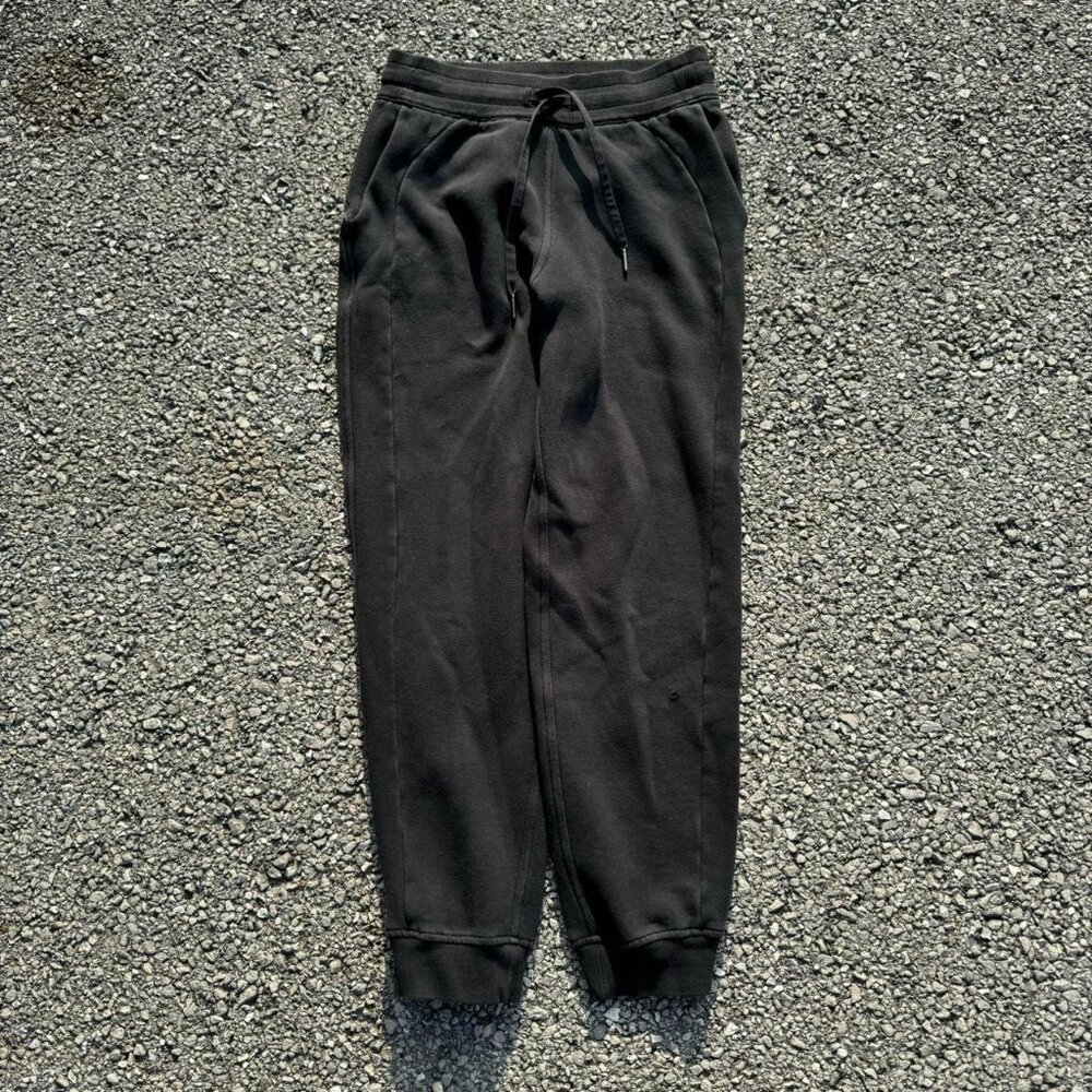 Women's Lululemon Black‎ Cuffed Workout Sweatpants w/ Drawstrings